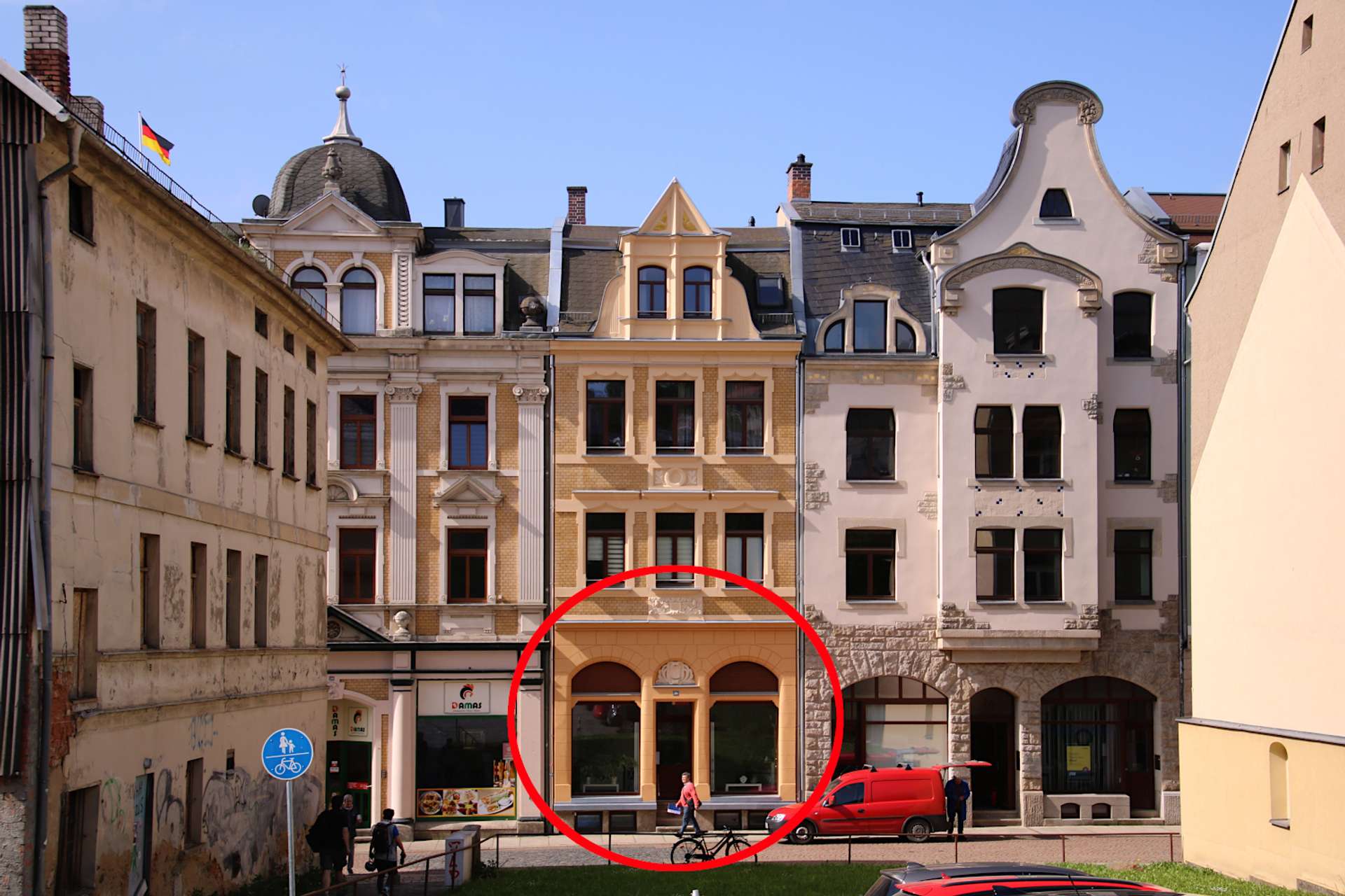 Kleiner Laden mit großer Schaufensterfront (Gewerbe - Mieten oder Pachten) in Greiz