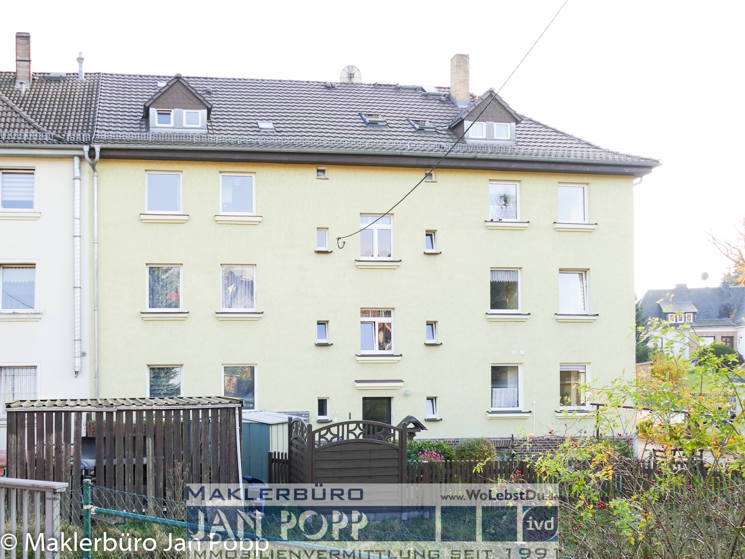 Solides Mehrfamilienhaus mit Garage! (Wohnen - Kaufen) in Werdau