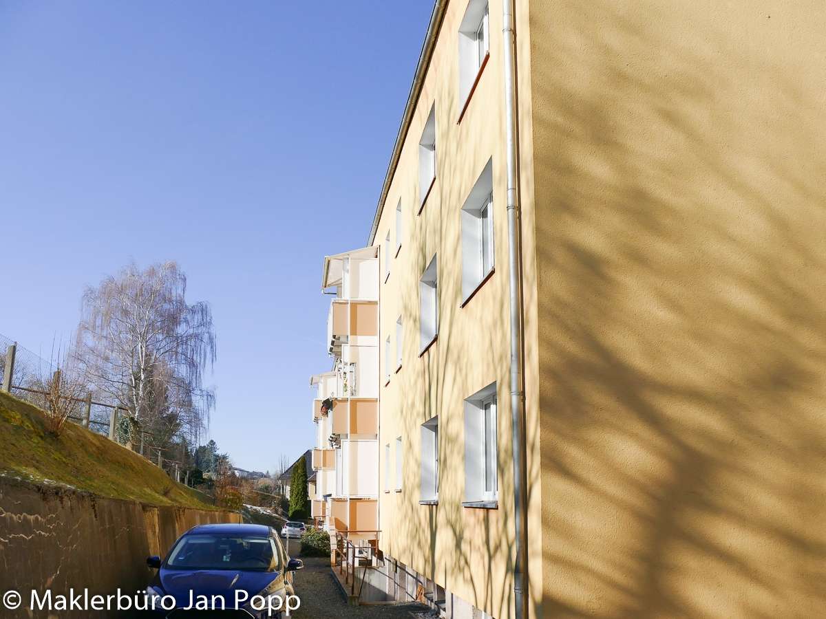 Sonnige Eigentumswohnung mit Balkon und hochwertiger Möblierung – sofort nutzbar oder ideal als Kapitalanlage (Wohnen - Kaufen) in Greiz