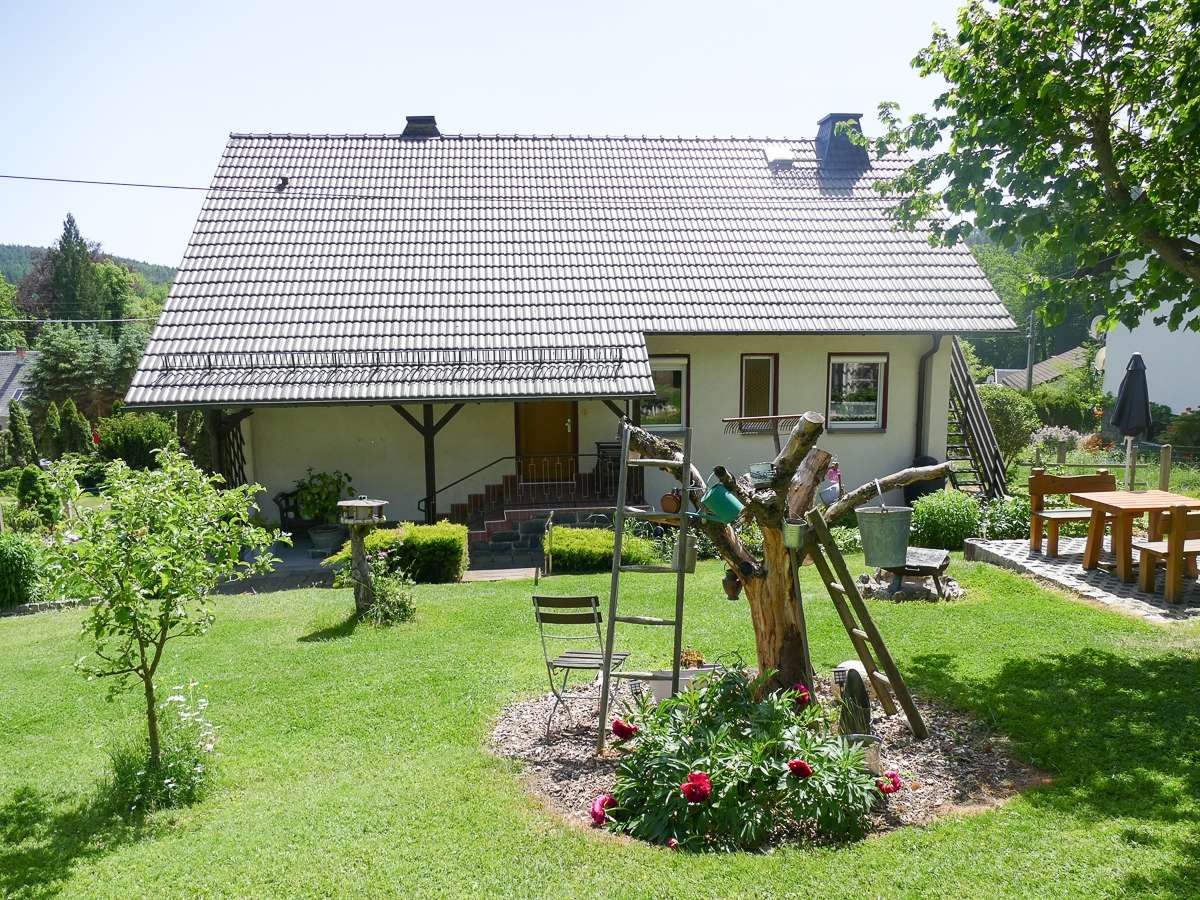 Wo die Vögel zwitschern und die Bäume rauschen! (Wohnen - Kaufen) in Neumühle/Elster